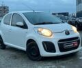 Белый Ситроен С1, объемом двигателя 1 л и пробегом 163 тыс. км за 5690 $, фото 2 на Automoto.ua