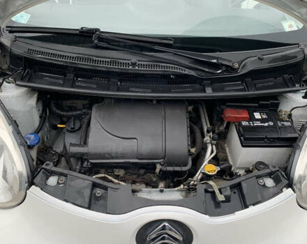 Белый Ситроен С1, объемом двигателя 1 л и пробегом 163 тыс. км за 5500 $, фото 3 на Automoto.ua