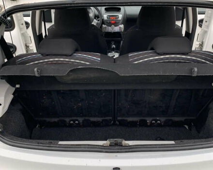 Белый Ситроен С1, объемом двигателя 1 л и пробегом 163 тыс. км за 5500 $, фото 10 на Automoto.ua