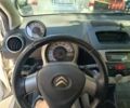Белый Ситроен С1, объемом двигателя 1 л и пробегом 90 тыс. км за 5650 $, фото 4 на Automoto.ua