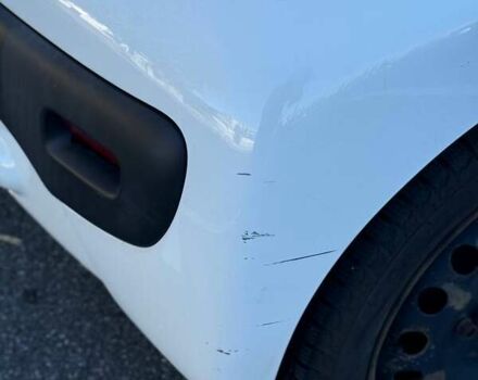 Ситроен С1 2013 в Киеве на Automoto.ua Белый Ситроен С1, объемом двигателя 1 л и пробегом 100 тыс. км за 4100 $, фото 9 на Automoto.ua