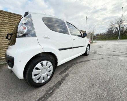 Белый Ситроен С1, объемом двигателя 1 л и пробегом 190 тыс. км за 5900 $, фото 5 на Automoto.ua