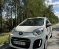 Белый Ситроен С1, объемом двигателя 1 л и пробегом 134 тыс. км за 5600 $, фото 1 на Automoto.ua