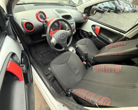 Белый Ситроен С1, объемом двигателя 1 л и пробегом 190 тыс. км за 5900 $, фото 6 на Automoto.ua