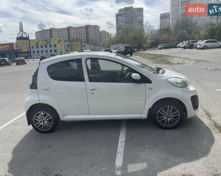 Білий Сітроен С1, об'ємом двигуна 1 л та пробігом 160 тис. км за 5550 $, фото 4 на Automoto.ua