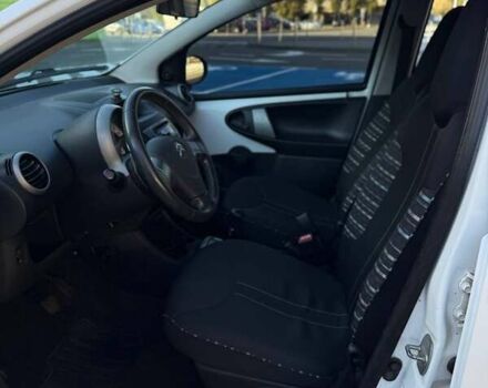 Ситроен С1 2013 в Киеве на Automoto.ua Белый Ситроен С1, объемом двигателя 1 л и пробегом 100 тыс. км за 4100 $, фото 13 на Automoto.ua