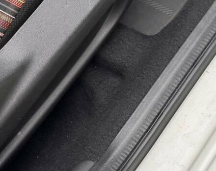 Белый Ситроен С1, объемом двигателя 1 л и пробегом 200 тыс. км за 6800 $, фото 24 на Automoto.ua