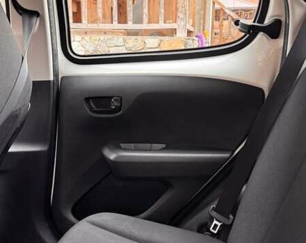 Белый Ситроен С1, объемом двигателя 1 л и пробегом 200 тыс. км за 6800 $, фото 31 на Automoto.ua