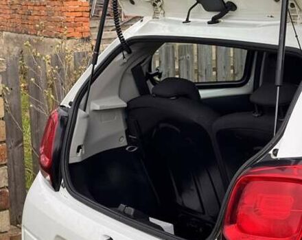 Белый Ситроен С1, объемом двигателя 1 л и пробегом 200 тыс. км за 6800 $, фото 27 на Automoto.ua