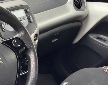 Белый Ситроен С1, объемом двигателя 1 л и пробегом 200 тыс. км за 6800 $, фото 44 на Automoto.ua