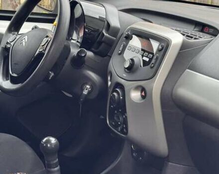 Белый Ситроен С1, объемом двигателя 1 л и пробегом 200 тыс. км за 6800 $, фото 23 на Automoto.ua