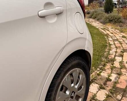 Белый Ситроен С1, объемом двигателя 1 л и пробегом 200 тыс. км за 6800 $, фото 54 на Automoto.ua