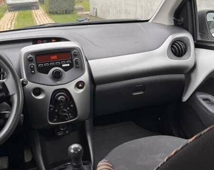 Ситроен С1 2014 в Рожнятове на Automoto.ua Белый Ситроен С1, объемом двигателя 1.2 л и пробегом 200 тыс. км за 6900 $, фото 25 на Automoto.ua