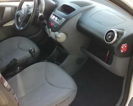 Белый Ситроен С1, объемом двигателя 1 л и пробегом 142 тыс. км за 3900 $, фото 10 на Automoto.ua