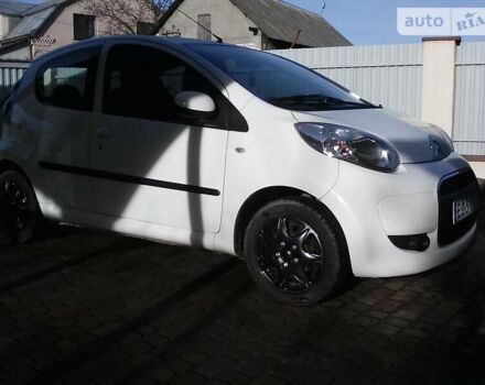 Белый Ситроен С1, объемом двигателя 1 л и пробегом 142 тыс. км за 3900 $, фото 5 на Automoto.ua