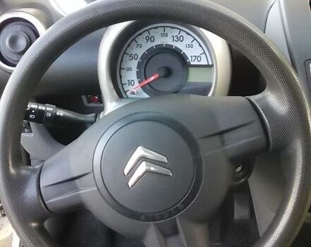 Белый Ситроен С1, объемом двигателя 1 л и пробегом 142 тыс. км за 3900 $, фото 15 на Automoto.ua