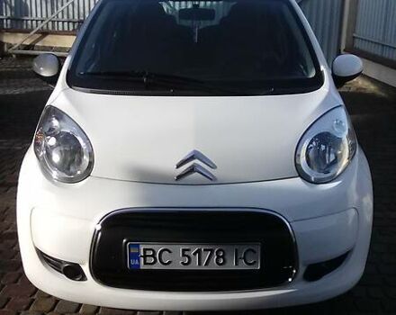 Белый Ситроен С1, объемом двигателя 1 л и пробегом 142 тыс. км за 3900 $, фото 2 на Automoto.ua