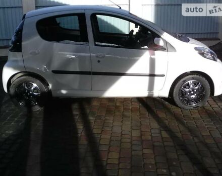 Белый Ситроен С1, объемом двигателя 1 л и пробегом 142 тыс. км за 3900 $, фото 7 на Automoto.ua