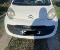 Белый Ситроен С1, объемом двигателя 0.9 л и пробегом 143 тыс. км за 4000 $, фото 3 на Automoto.ua