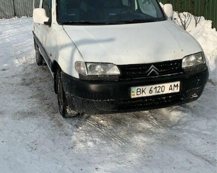 Белый Ситроен С1, объемом двигателя 1.9 л и пробегом 380 тыс. км за 1700 $, фото 1 на Automoto.ua