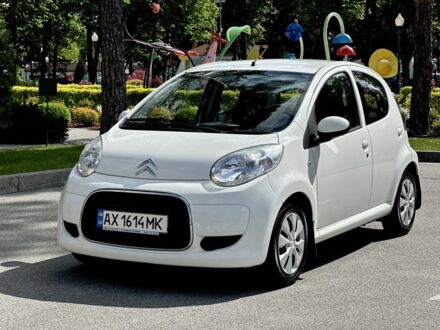 Ситроен С1 2011 в Харькове на Automoto.ua Белый Ситроен С1, объемом двигателя 1 л и пробегом 93 тыс. км за 5600 $, фото 1 на Automoto.ua