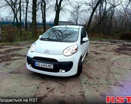 Белый Ситроен С1, объемом двигателя 1 л и пробегом 85 тыс. км за 5400 $, фото 1 на Automoto.ua