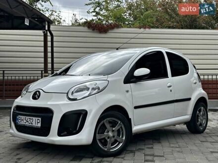 Ситроен С1 2012 в Одессе на Automoto.ua Белый Ситроен С1, объемом двигателя 1 л и пробегом 110 тыс. км за 6200 $, фото 1 на Automoto.ua