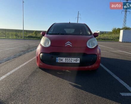 Красный Ситроен С1, объемом двигателя 1.4 л и пробегом 293 тыс. км за 3650 $, фото 5 на Automoto.ua