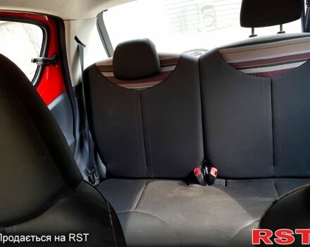 Красный Ситроен С1, объемом двигателя 1 л и пробегом 220 тыс. км за 4100 $, фото 2 на Automoto.ua