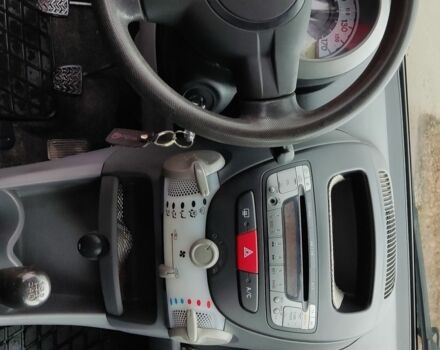 Червоний Сітроен С1, об'ємом двигуна 1 л та пробігом 157 тис. км за 4200 $, фото 7 на Automoto.ua