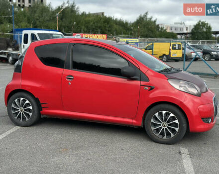 Красный Ситроен С1, объемом двигателя 1 л и пробегом 247 тыс. км за 2500 $, фото 3 на Automoto.ua