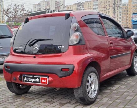 Красный Ситроен С1, объемом двигателя 1 л и пробегом 297 тыс. км за 4790 $, фото 3 на Automoto.ua