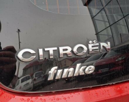 Красный Ситроен С1, объемом двигателя 1 л и пробегом 297 тыс. км за 4790 $, фото 6 на Automoto.ua