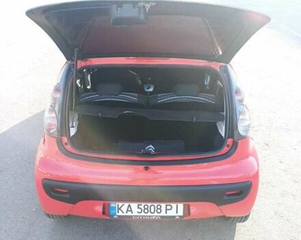 Красный Ситроен С1, объемом двигателя 1 л и пробегом 111 тыс. км за 6350 $, фото 16 на Automoto.ua