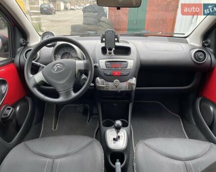 Сітроен С1 2012 у Києві на Automoto.ua Червоний Сітроен С1, об'ємом двигуна 1 л та пробігом 111 тис. км за 4700 $, фото 10 на Automoto.ua