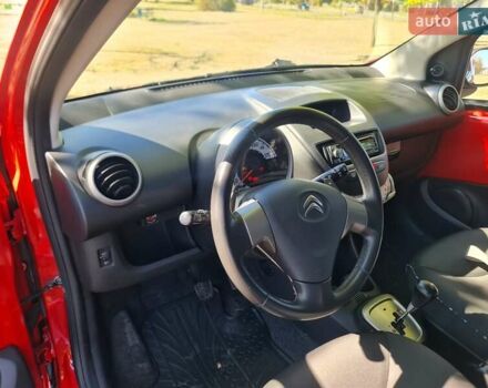 Ситроен С1 2013 в Днепре (Днепропетровске) на Automoto.ua Красный Ситроен С1, объемом двигателя 1 л и пробегом 150 тыс. км за 6300 $, фото 8 на Automoto.ua