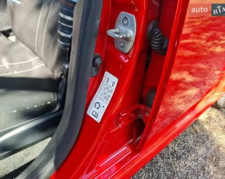 Ситроен С1 2013 в Днепре (Днепропетровске) на Automoto.ua Красный Ситроен С1, объемом двигателя 1 л и пробегом 150 тыс. км за 6300 $, фото 6 на Automoto.ua