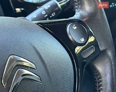 Ситроен С1 2018 в Киеве на Automoto.ua Красный Ситроен С1, объемом двигателя 1 л и пробегом 26 тыс. км за 11990 $, фото 34 на Automoto.ua