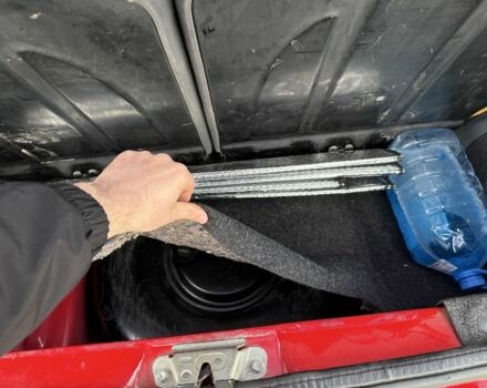 Червоний Сітроен С1, об'ємом двигуна 1 л та пробігом 175 тис. км за 4700 $, фото 3 на Automoto.ua