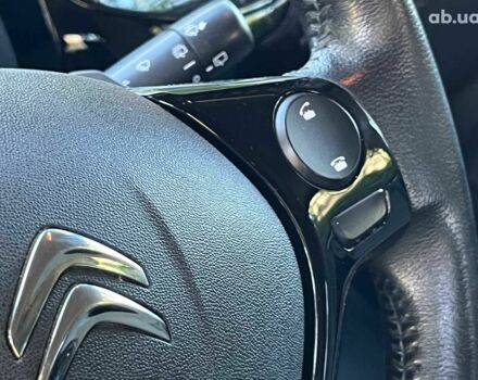 Красный Ситроен С1, объемом двигателя 1 л и пробегом 26 тыс. км за 11990 $, фото 34 на Automoto.ua