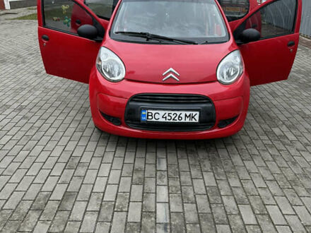 Красный Ситроен С1, объемом двигателя 1 л и пробегом 110 тыс. км за 4300 $, фото 1 на Automoto.ua