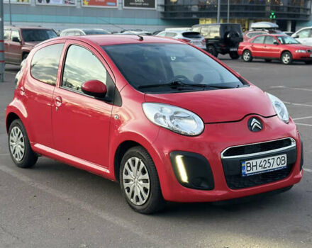 Красный Ситроен С1, объемом двигателя 0.9 л и пробегом 148 тыс. км за 5200 $, фото 1 на Automoto.ua