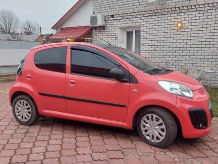 Ситроен С1 2014 в Хмельницком на Automoto.ua Красный Ситроен С1, объемом двигателя 1.1 л и пробегом 92 тыс. км за 5700 $, фото 1 на Automoto.ua