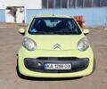 Желтый Ситроен С1, объемом двигателя 1 л и пробегом 135 тыс. км за 3800 $, фото 1 на Automoto.ua