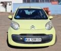 Желтый Ситроен С1, объемом двигателя 1 л и пробегом 135 тыс. км за 4100 $, фото 1 на Automoto.ua