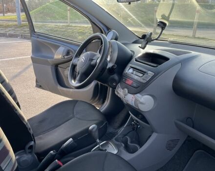 Серый Ситроен С1, объемом двигателя 1 л и пробегом 130 тыс. км за 6500 $, фото 12 на Automoto.ua