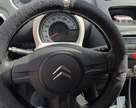 Серый Ситроен С1, объемом двигателя 1 л и пробегом 203 тыс. км за 4500 $, фото 2 на Automoto.ua