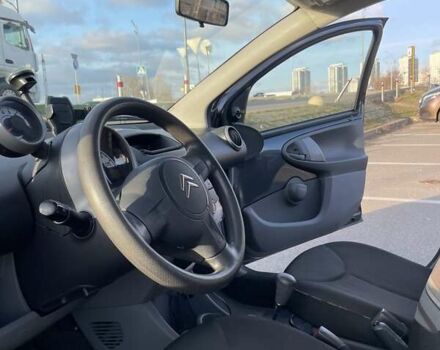 Серый Ситроен С1, объемом двигателя 1 л и пробегом 130 тыс. км за 6500 $, фото 13 на Automoto.ua