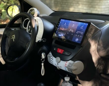 Серый Ситроен С1, объемом двигателя 1 л и пробегом 166 тыс. км за 4399 $, фото 20 на Automoto.ua