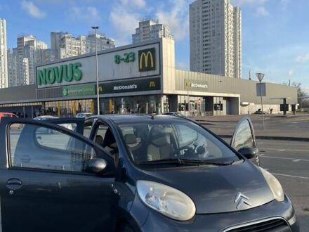 Серый Ситроен С1, объемом двигателя 1 л и пробегом 152 тыс. км за 4500 $, фото 1 на Automoto.ua